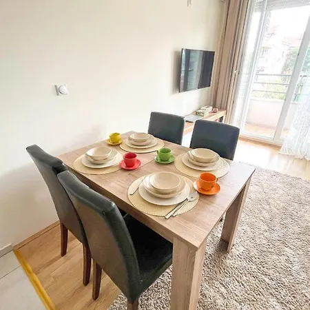 Lumos Apartment *